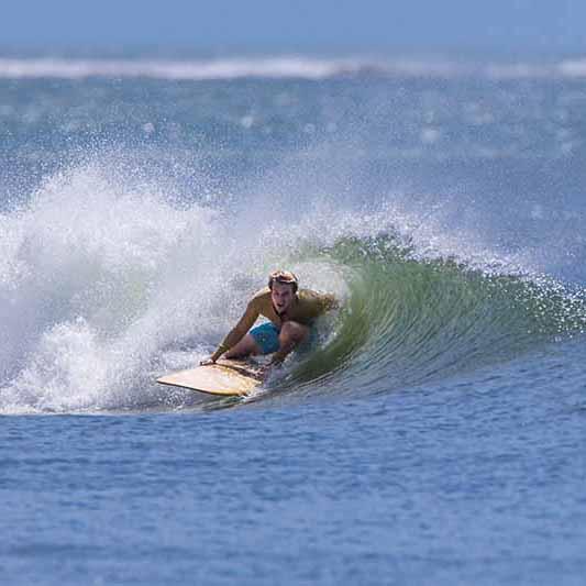 4 Must-Visit Surfing Destinations in Central America
