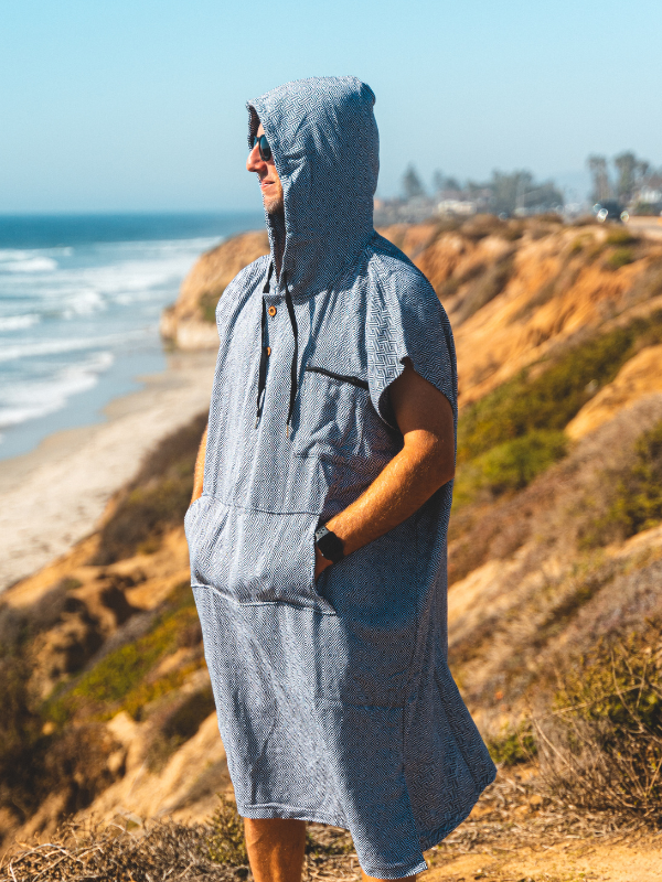  Aysesa Large Surf Poncho - Thin Turkish Cotton Beach Robe  Hooded Wetsuit Changing Towel, Ultra Thin Quick Dry, Sandproof