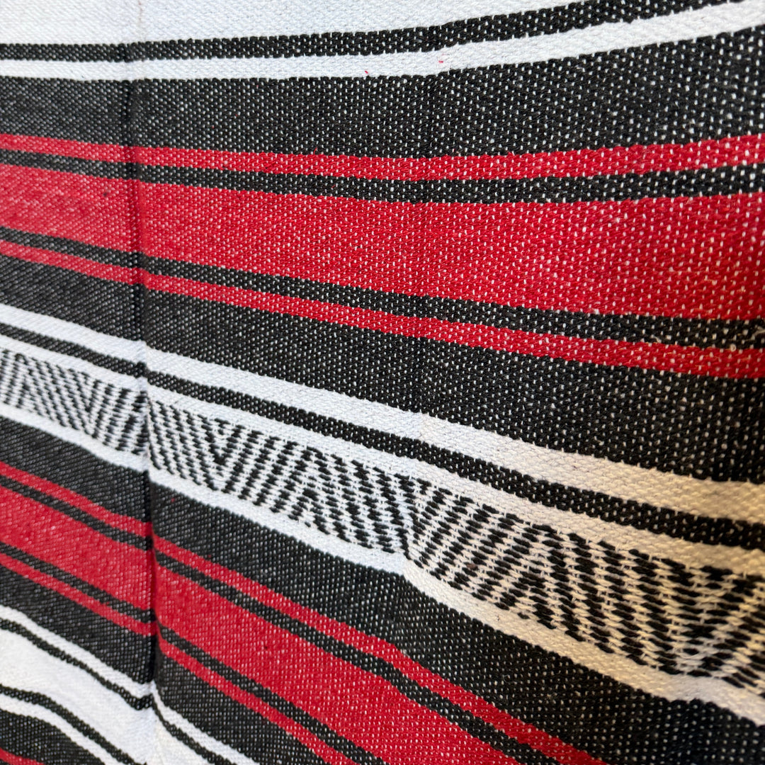 Eco Soft XL Falsa Blanket| Red + Black