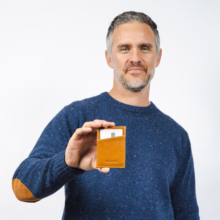 Minimalist Wallet with RFID protection - Natural