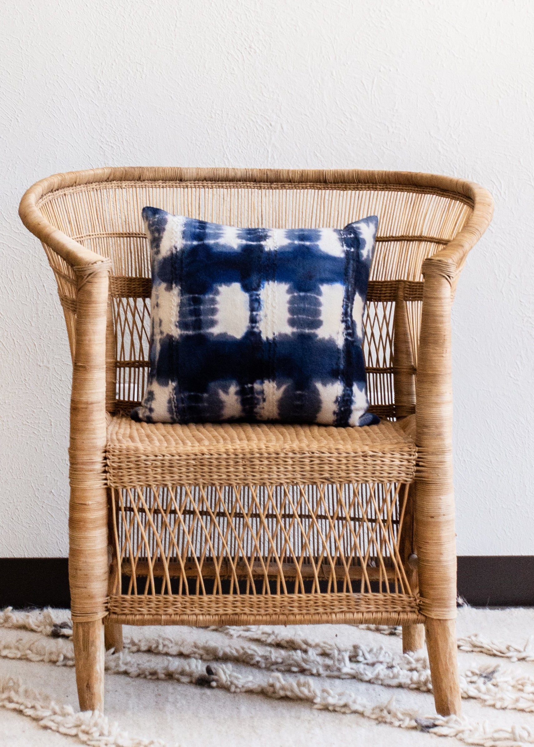 Adire Tie-Dye Wool Blue Indigo Throw Pillow – West Path