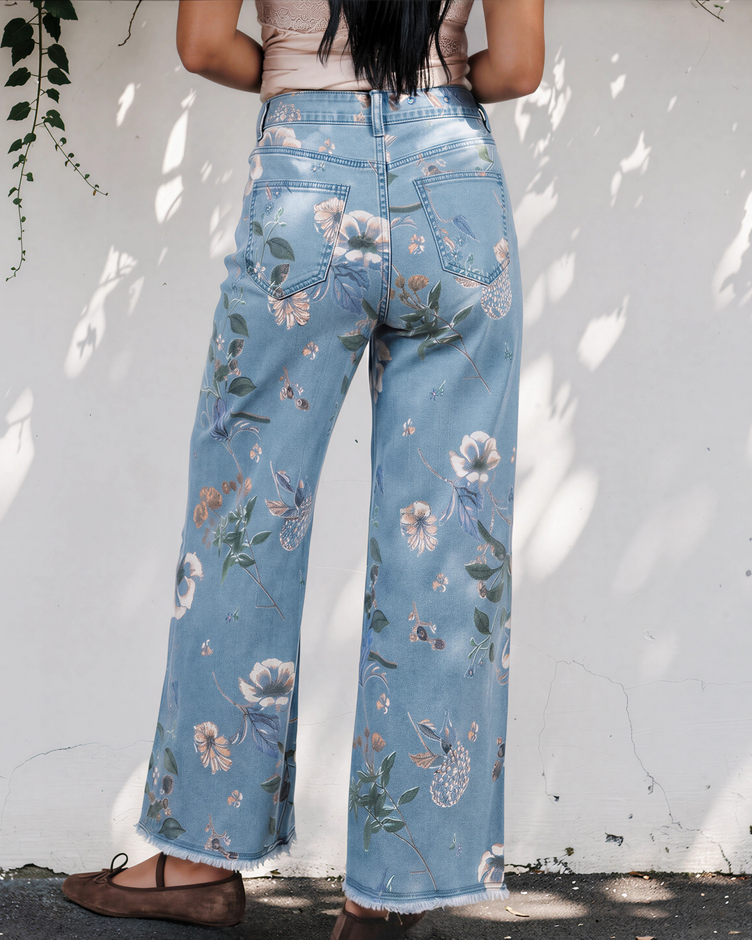 Kinsley Retro Floral Print Frayed Hem Shift Jeans