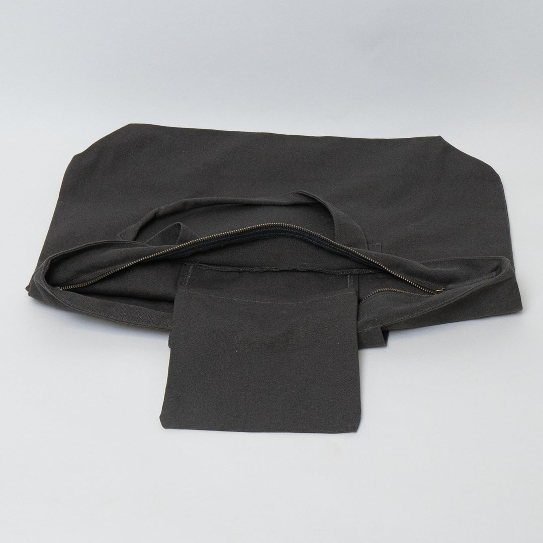 Tote bags with trolley sleeve