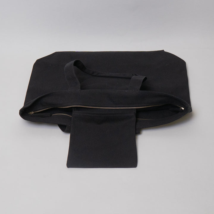 Tote bags with trolley sleeve