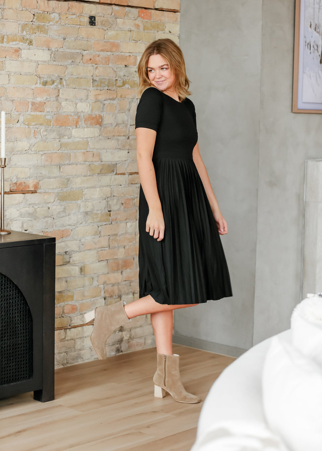 Emersyn Pleated Midi Dress
