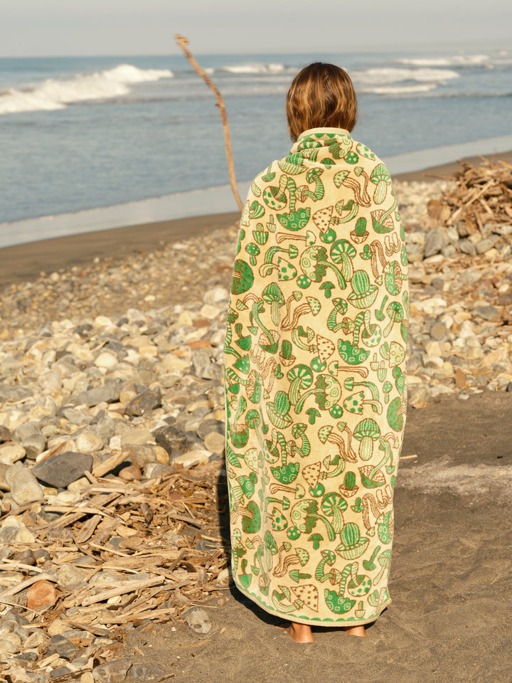 Mollusk Shroom Towel Tan / Green