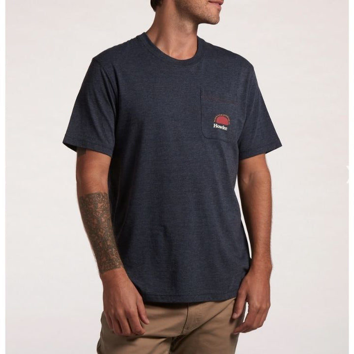 The front of the savannah tee on a model 