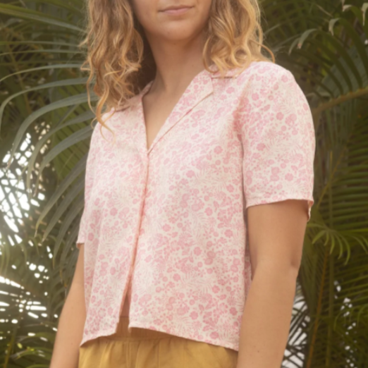 Aloha shirt in Pink by Mollusk