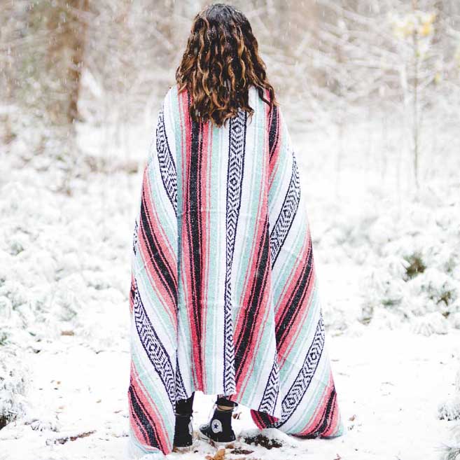 Bulk Mexican Blankets - Falsa Blankets - For Weddings, Corporate Gifting, Family Reunions, etc.